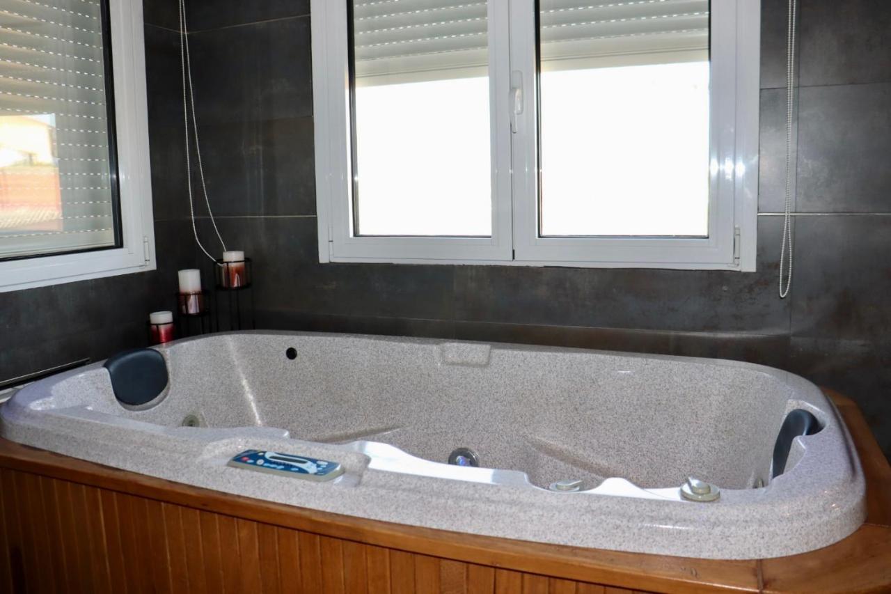 El Casar de Escalona El Hogar De Pepeヴィラ エクステリア 写真